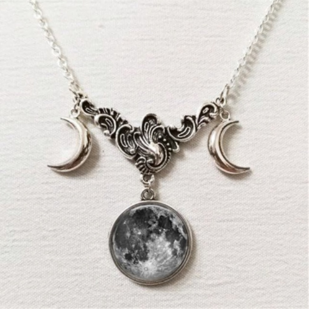 Full Moon Necklace